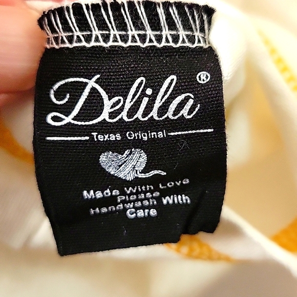 Delilah Indian Queen Scoop V-Neck Embellished Long Sleeve Tee Size XXL - Picture 9 of 11